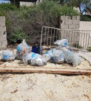 Ramassage de déchets plages de Carry-le-Rouet